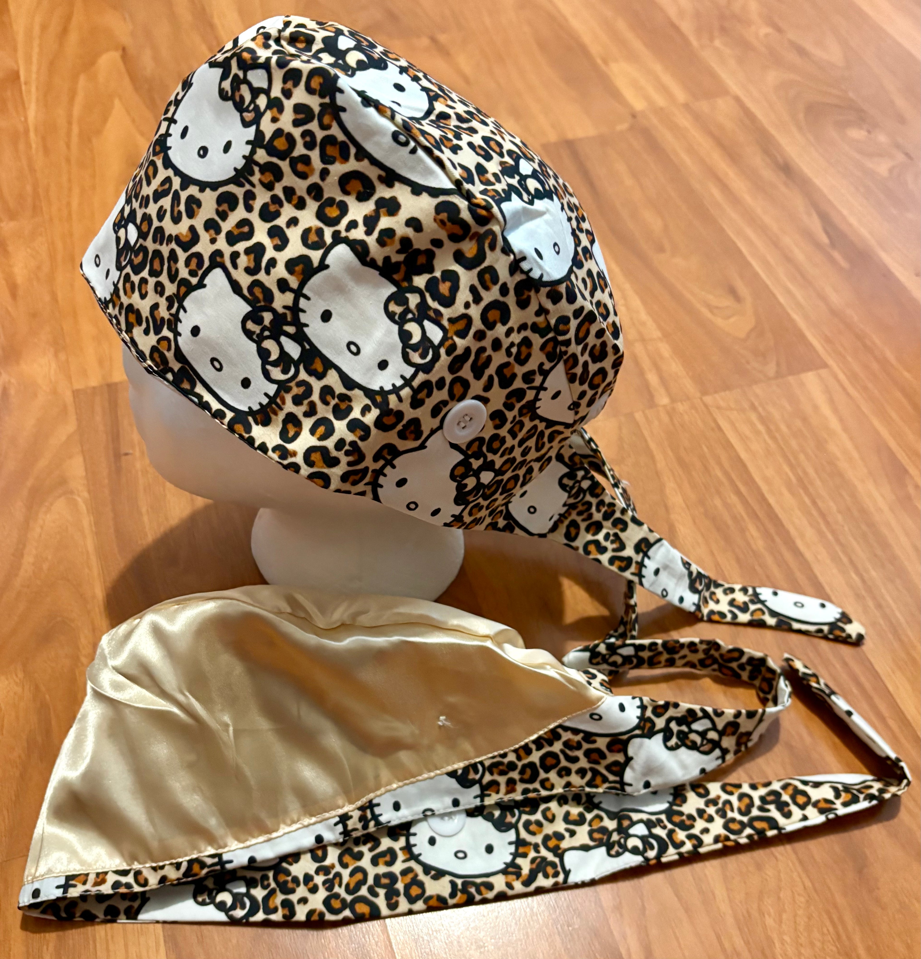 Leopard print Hello Kitty 🐆